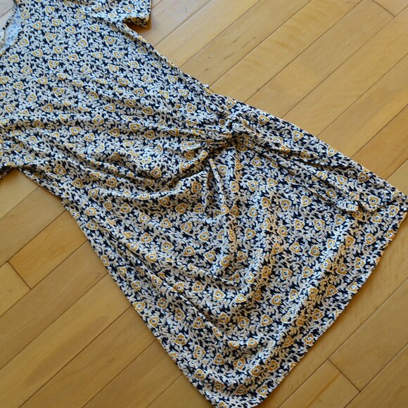 Boden Knot Front Jersey Dress Black Clover Swirl Short Sleeve Size 10R - Picture 5 of 12